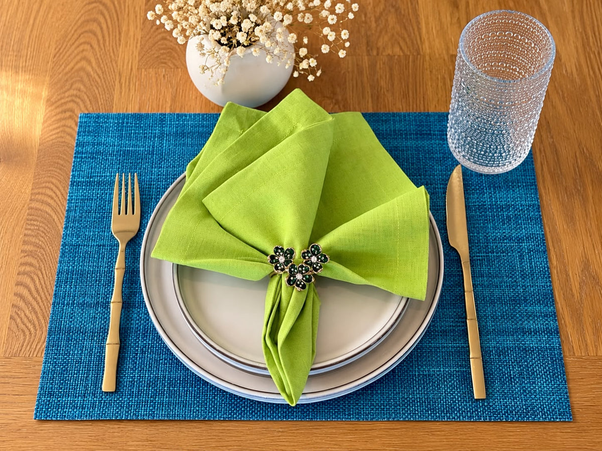 Blue and Lime table setting