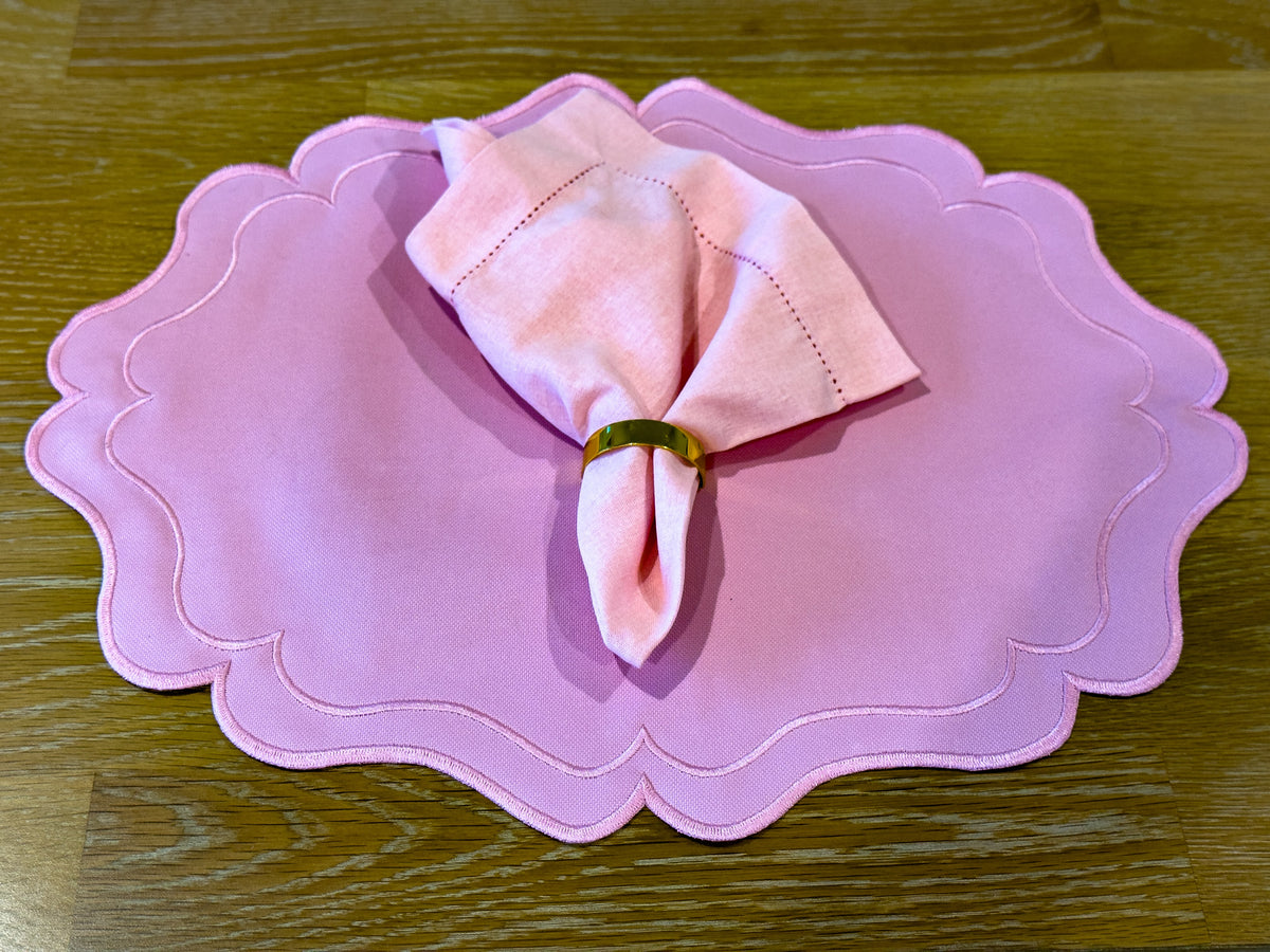 La vie en Rose Picnic - detalhe porta guardanapo letra D dourado